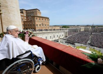 Papież Franciszek po raz ostatni błogosławi wiernych Urbi et Orbi w Niedzielę Wielkanocną 2025/Vatican News