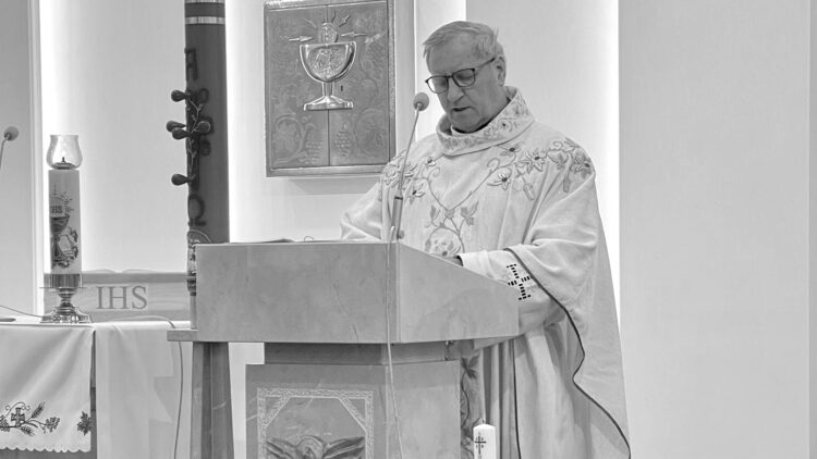 na zdjęciu: ks. Zbigniew Wolak podczas rekolekcji wielkopostnych w Jodłówce-Wałkach (marzec 2026r. - fot. fb: Parafia Opatrzności Bożej)