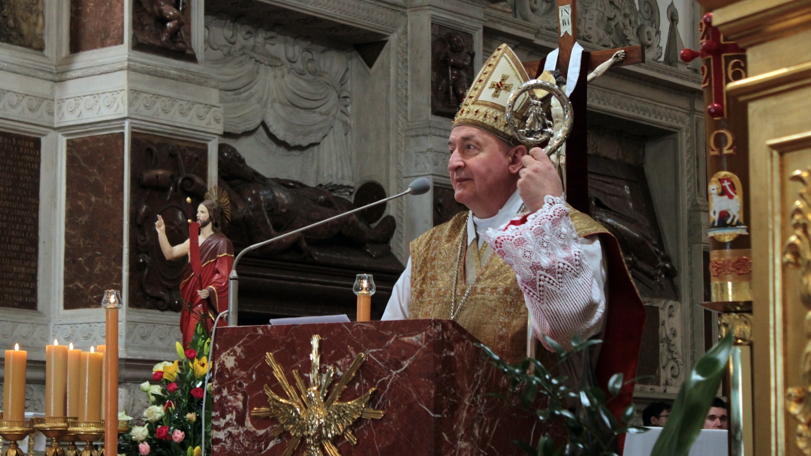 Bp Jeż w Niedzielę Zmartwychwstania: „Chrystus chce nam dać inne spojrzenie na rzeczywistość”