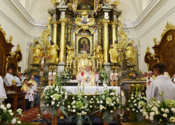 fot. Ks. Zbigniew Wielgosz/Foto Gość Archiwum. Obchody 700-lecia Parafii św. Idziego w Zakliczynie