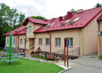 fot. Dom Wczasów Dziecięcych w Jodłówce Tuchowskiej