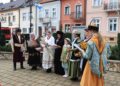 fot. Żabno.pl/Narodowe Czytanie poezji Jana Kochanowskiego/08.09.2025