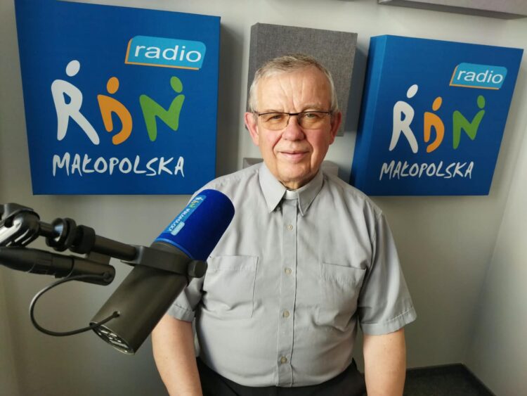 Na zdjęciu ks. Stanisław Opocki