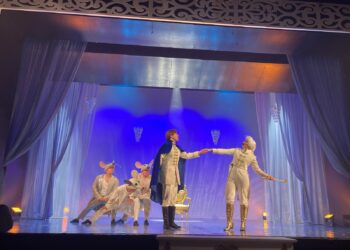 fot. arch. RDN/ spektakl 'Kopciuszek' w reż. Elżbiety Depty/Teatr im. Ludwika Solskiego w Tarnowie