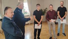 Burmistrz-i-Komendant-dziekujemieszkancom-za-obywatelska-postawe