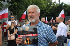 stop_imigrantom_07_202553-1
