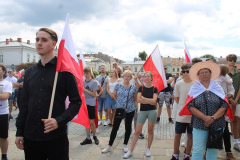 stop_imigrantom_07_202568-1