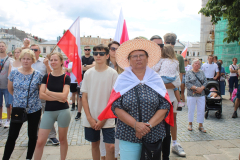 stop_imigrantom_07_202569-1