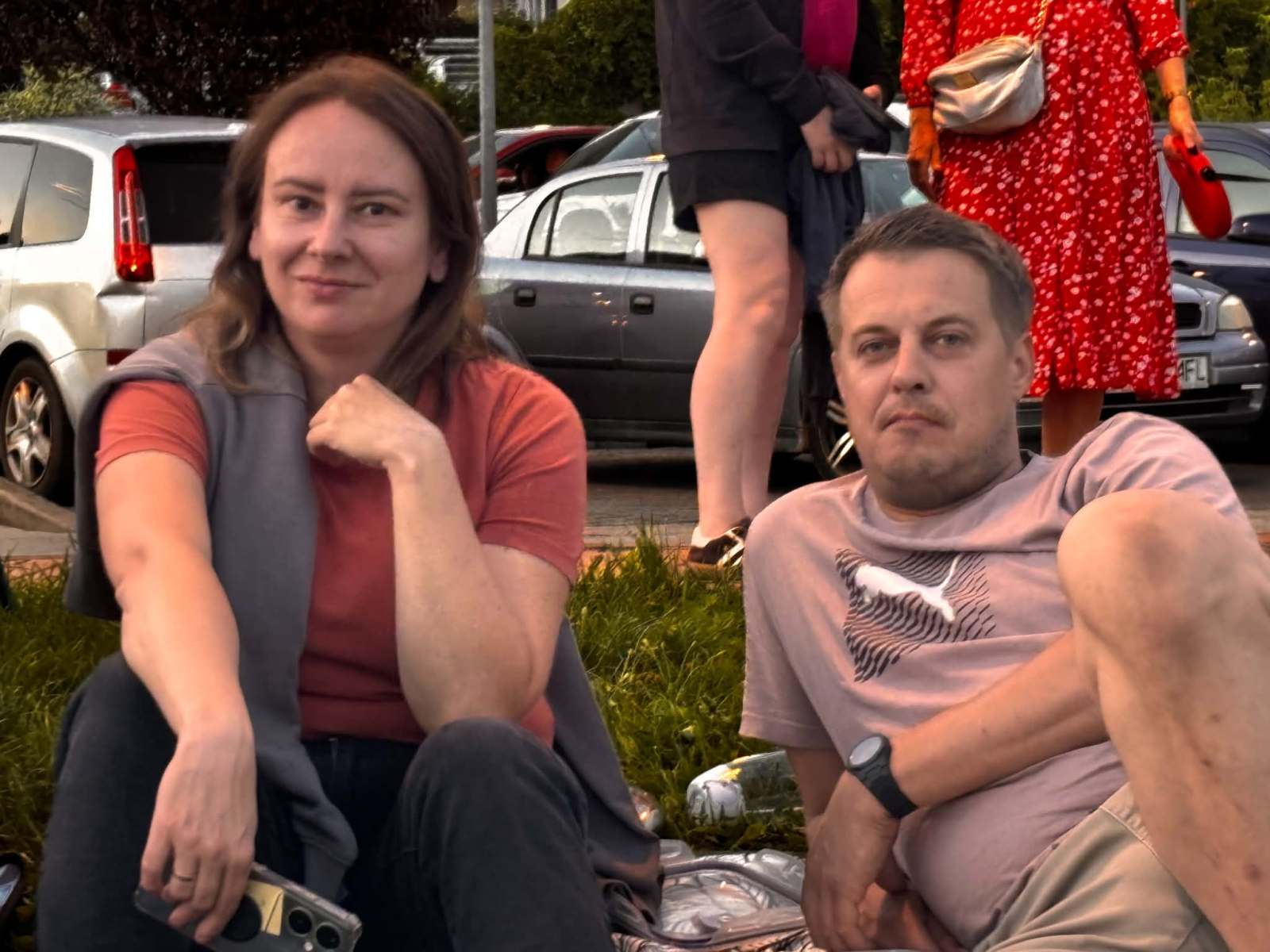 73